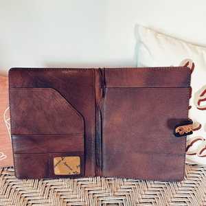 Organizador de cartera de cuero genuino de estilo bohemio occidental personalizado para mujer A4/A5 cierre de cremallera flores borla otoño - Product Image 2