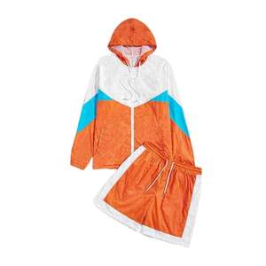 Ensemble coupe-vent unisexe en nylon imprimé, survêtement léger et respirant, deux pièces personnalisé, avec capuche et short - Product Image 3