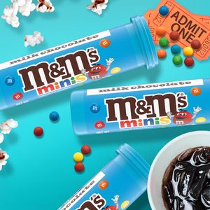 M&M's Minis, Tubos de Chocolate con Leche, Caja a Granel de 10 Unidades - Product Image 3