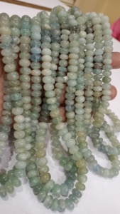 Cuentas de piedra Rondelle de Aguamarina azul, hebras de piedras preciosas facetadas naturales de 8mm de largo para uso en joyería - Product Image 4