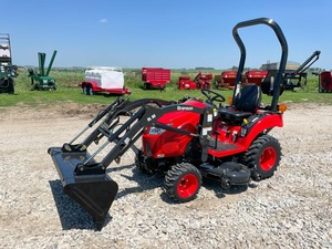 Tractor TYM T224H de Alta Calidad, Nuevo/Usado, con Cargador, 22HP, 4x4, Cortacésped para Pequeñas Granjas y Jardines - Product Image 6