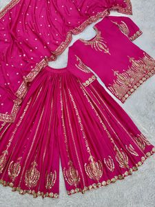 Ensemble Kurti Sharara moderne et tendance, nouveau, de qualité supérieure, en soie chinon pure avec un travail de broderie lourd en sequins, Sharara avec dupatta - Product Image 5