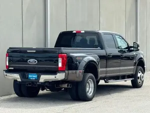 2017 Ford F-350 Lariat - Product Image 4