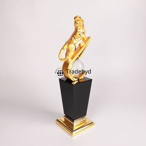 Tradebyd Escultura de fundición de metal única Escultura artesanal hecha a mano para decoración de interiores - Product Image 1