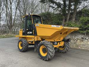 JCB 6T-2 (6ST-2S5) Camion benne articulé de chantier de 6 tonnes avec cabine – Diesel, tout-terrain, cabine ROPS/FOPS, 4x4 - Product Image 2