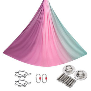 Meilleur hamac de yoga aérien anti-gravité balançoire <span class=keywords><strong>lit</strong></span> de yoga volant de couleur dégradée avec faible étirement en nylon durable - Product Image 6