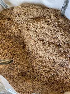 Briquettes de bois de pin/acacia de qualité supérieure pour système de chauffage - Marque sur DEMANDE - Product Image 5