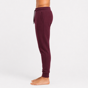 Pantalon de survêtement pour homme au look minimaliste, construction confortable et coupe décontractée, parfait pour se détendre, faire des exercices et porter au quotidien. - Product Image 2