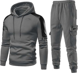 Survêtement pour hommes avec logo brodé personnalisé 100% coton manteau à capuche et pantalon sweat à capuche surdimensionné imprimé techniques pour la saison d'hiver - Product Image 1