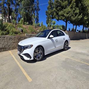 Mercedes-Benz Clase E E 350 4MATIC 2024 en Perfectas Condiciones - Product Image 1