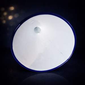 Entonnoir en métal robuste pour un transfert de liquide rapide et sans déversement, conception à large ouverture, idéal pour la cuisine, le garage et l'atelier - Product Image 5