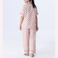 Pijama de noche elegante para mujer suave algodón cómodo y elegante ropa de dormir de dos piezas moda venta al por mayor personalizada