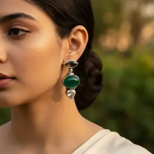 Boucles d'oreilles pendantes tendance en argent 925 pour femmes avec onyx vert - Product Image 3