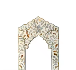 Vente chaude Décoration murale moderne en argent fait main Cadre de miroir personnalisé Inde Utilisation en salle de bain Artisanat de Noël en forme de croissant - Product Image 4