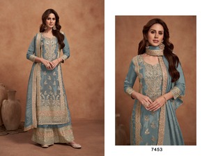 Belle robe fantaisie attrayante lourde PV Vichitra Salwar Suit & Dupatta avec broderie Codding Sequence Work Indian Exportateur - Product Image 2