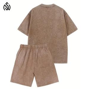 Conjunto de Camiseta y Pantalones Cortos para Hombre con Lavado Ácido, Venta Caliente, Impresión de Logotipo Personalizado, Transpirable, Secado Rápido, Alta Calidad, Servicio OEM - Product Image 1