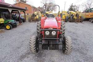 Tracteur Massey Ferguson 1552 60 CV pour l'agriculture et l'élevage avec protection de calandre pour la récolte du grain et du maïs - Product Image 2