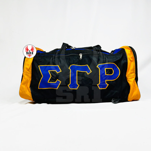 Sac de voyage matelassé brodé pour femmes de la sororité Sigma Gamma Rho |   Sac de voyage en polyester personnalisé pour femmes, broderie de la sororité SGR - Product Image 3