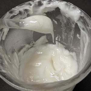 Additif <span class=keywords><strong>lubrifiant</strong></span> Beyg pour forage, à base d'eau et d'hydrocarbures, réduisant la friction, améliorant la vitesse de pénétration, pH 7-10.5 - Product Image 2