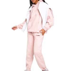 2025ชุดวอร์มผู้หญิงแบบแห้งเร็วชุดวอร์มผู้หญิงผ้าฝ้าย100% สีแดงทึบระบายอากาศได้พร้อมโลโก้ตามสั่ง - Product Image 5