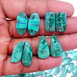 Malachite naturelle paire de pierres précieuses en vrac prix de gros Top qualité Malachite Cabochon paire de pierres précieuses en vrac pour la fabrication de bijoux - Product Image 2