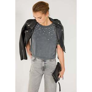 Camiseta Corta con Bordado de Piedras - Product Image 1