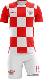 Nouveaux maillots de football unisexes de haute qualité et ensembles d'uniformes personnalisés avec des couleurs et des logos personnalisés, respirants, à séchage rapide, 100% polyester - Product Image 2