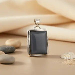 Colgante de Plata 925 Hecho a Mano con Piedra Azul y Detalles en Oro Rosa, Estilo Religioso para Uso Diario, Amuleto para Mujer, Joyería de Oro, Regalo - Product Image 1
