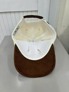 Casquette de baseball vintage en velours côtelé, style 'Dad Cap', avec visière marron et couronne crème, personnalisable, 6 panneaux, pour l'extérieur, casquette classique, OEM Vietnam - Product Image 5
