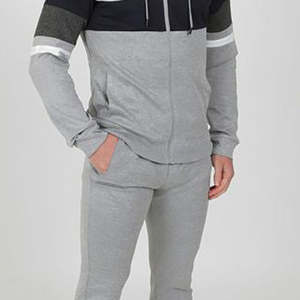 Venta al por mayor personalizado de alta calidad de invierno de dos piezas para correr con capucha cuello sólido patrón completo adulto Fitness deportes chándal para hombres - Product Image 6