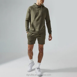 Sudadera con capucha de entrenamiento de gimnasio bordada estampada y pantalones cortos de chándal conjunto de pantalones cortos estampados para hombres - Product Image 3