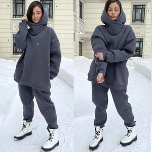 Survêtement de sport deux pièces d'hiver pour femmes à manches longues sweats chauds à capuche avec pantalons longs 100% coton écologique - Product Image 4