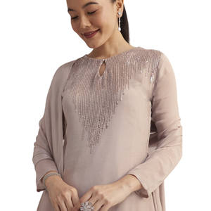 Warm Grey Sequined Chinon Sharara Set pour la vente en gros de soirées élégantes, réceptions de mariage, célébrations festives et ethniques en vrac - Product Image 3