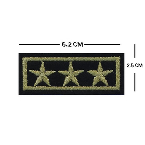 Vêtements de Noël personnalisés en gros et tissu de décoration sergé adhésif bordure en PVC souple patchs brodés à la machine - Product Image 2