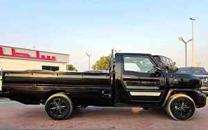 HI LUX XTRA CAB INVINCIBLE 2024 USADO, SUV con Volante a la Izquierda, Asientos de Tela, 7 Plazas, Transmisión Automática, en BUEN ESTADO - Product Image 2