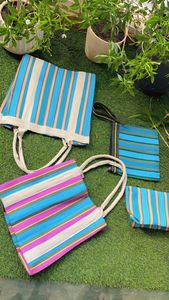 Bolsa de compras de nailon reutilizable ecológica con cremallera RPET Bolsas de playa de plástico recicladas tejidas a rayas hechas en la India - Product Image 2