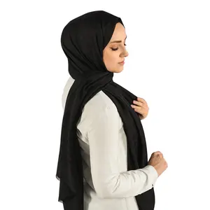 Foulard hijab 2022 produits chauds de haute qualité léger uni couleur unie quantité minimale de commande Long tendance dame populaire coton