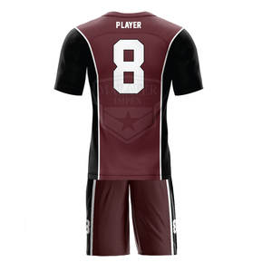 Uniforme de fútbol de estilo moderno Uniforme de fútbol al por mayor Hecho en Pakistán Ropa deportiva Uniforme de fútbol de color personalizado - Product Image 3