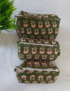 Le Souvenirs Handmade Vintage Green Quilted Cotton Case <b>Zipper</b> Closure Water Resistant Eco-Friendly Durable Large Cosmetic - Product Image 4