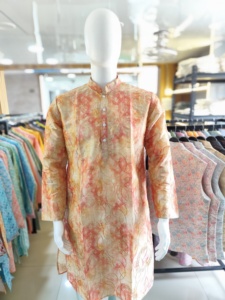 Seda suave pura étnica elegante con tres trabajos e impresión digital Hombre Kurta Fabricante DE LA India al precio más bajo - Product Image 2