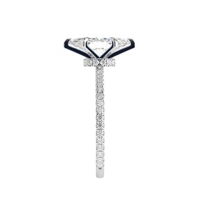 2.00 ctBague de fiançailles solitaire en diamant taillé Marquise avec accents pour femme - Product Image 3