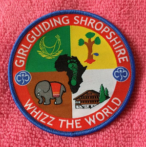 Étiquette de vêtement personnalisée en tissu tissé avec logo pour accessoires de vêtements, vente en gros, toucher doux, logo de marque personnalisé en tissu tissé - Product Image 2