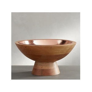 Tazón para Servir Frutas de Diseño Moderno, Redondo, de Cobre de la Más Alta Calidad, con Base de Madera - Product Image 1