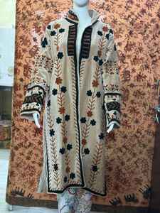 เสื้อคลุมยาวผ้ากำมะหยี่ซูซานีคุณภาพดี ตกแต่งด้วยงานปัก สำหรับสุภาพสตรี - Product Image 2