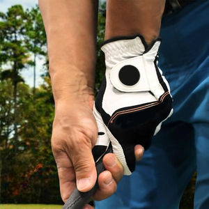 Gants de golf en cuir de mouton personnalisés en gros pour hommes, main droite, durables avec sangle de poignet réglable et logo personnalisé - Product Image 5