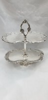Support à gâteau décoratif à 3 niveaux, design Detroit, en aluminium, métal vintage, 48 cm, couleur argent, fait main, passe au lave-vaisselle, créations antiques