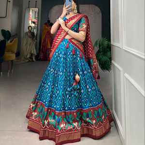 El último diseñador Georgette Doola Silk Printed Lehenga Choli de Fab Zone - Product Image 1