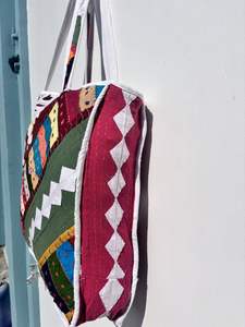 Venta al por mayor lote de algodón hecho a mano acolchado bolso de mano personalizado Patchwork impreso comestibles playa uso diario gran regalo para las mujeres - Product Image 3