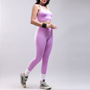 Ensemble de yoga violet pour femmes, 2 pièces, haut court dos nageur, leggings taille haute, sans couture, couleur unie, tenue de sport - Product Image 3