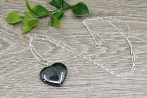 Impresionante colgante de piedras preciosas de hematita de plata esterlina hecho a mano Piedra en forma de corazón Multicolor para conjunto de joyería de moda para hombres y mujeres - Product Image 4